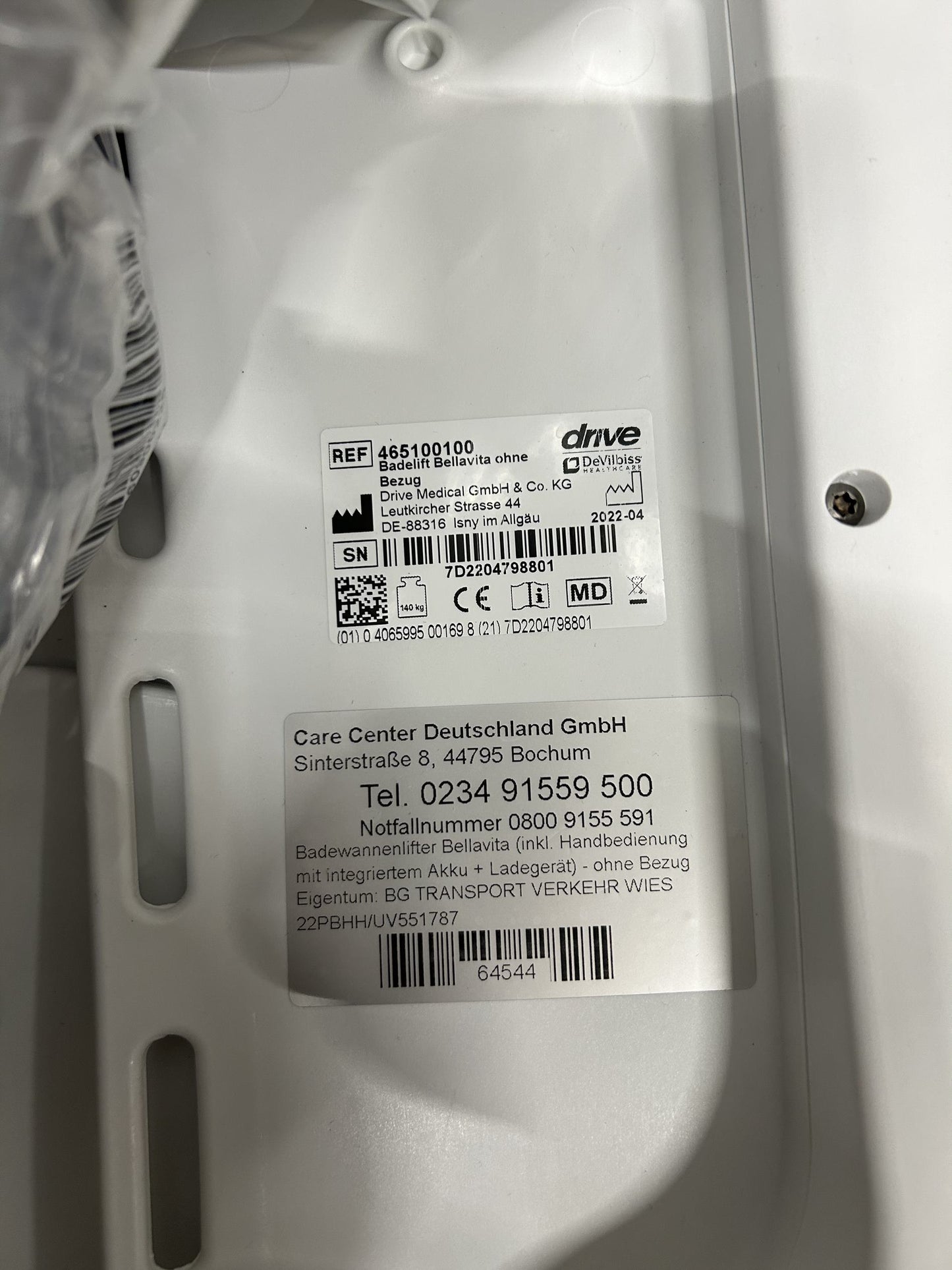 Drive Medical Badewannenlift BELLAVITA 2G mit Bezug Classic weiß I Ergonomischer Badewannenlifter für Senioren I Elektronisch verstellbar mit schwimmfähiger Bedienung I, belastbar bis 140kg